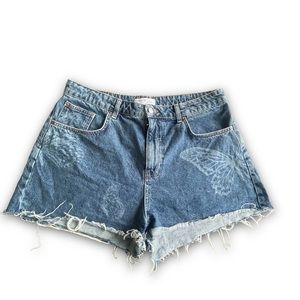 Primark Med Wash Butterfly Print Cut-off Denim Shorts Women's Size 14